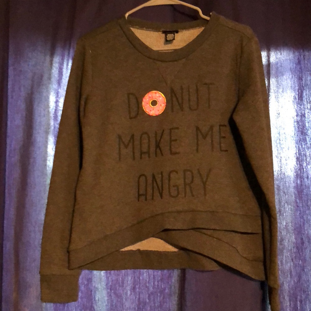 Gray crewneck